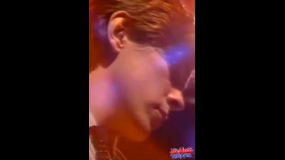 Revive la intensidad única de Joy Division con “Shadowplay” en vivo, grabado en 1978