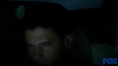 Prison Break s 2 e 15 Entre les lignes (2006)