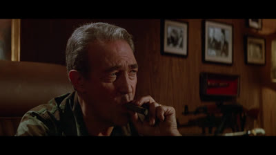 Invasores de Marte (1986) Dublado