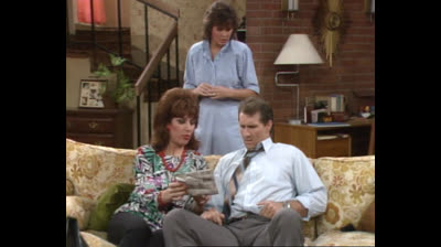 01x08 Peggy travaille.